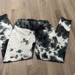 Stylish Tie-Dye Women’s Leggings